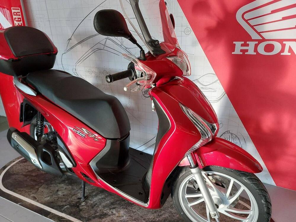 Honda SH 150 i ABS (2013 - 16) (4)