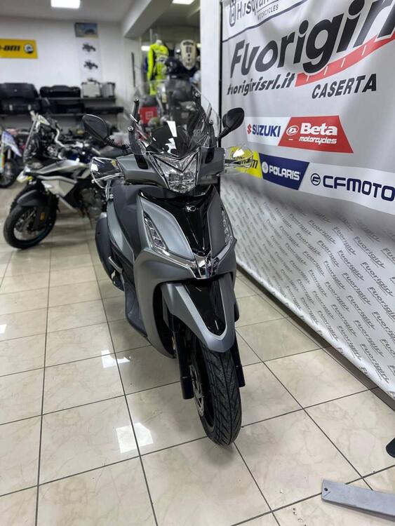 Kymco Agility 300i (2021 - 25) (2)