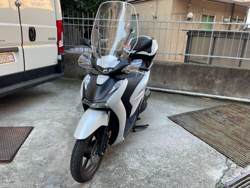 Honda SH 150i Sport (2022 - 25) (2)