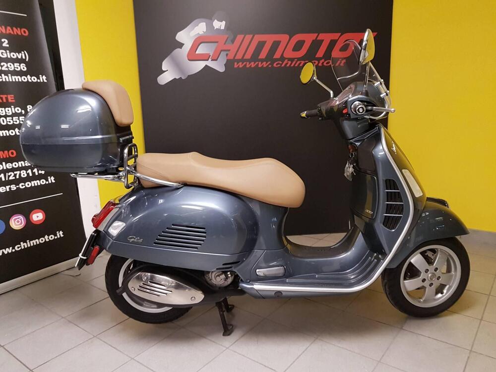 Vespa GTS 300 (2017 - 18) (2)