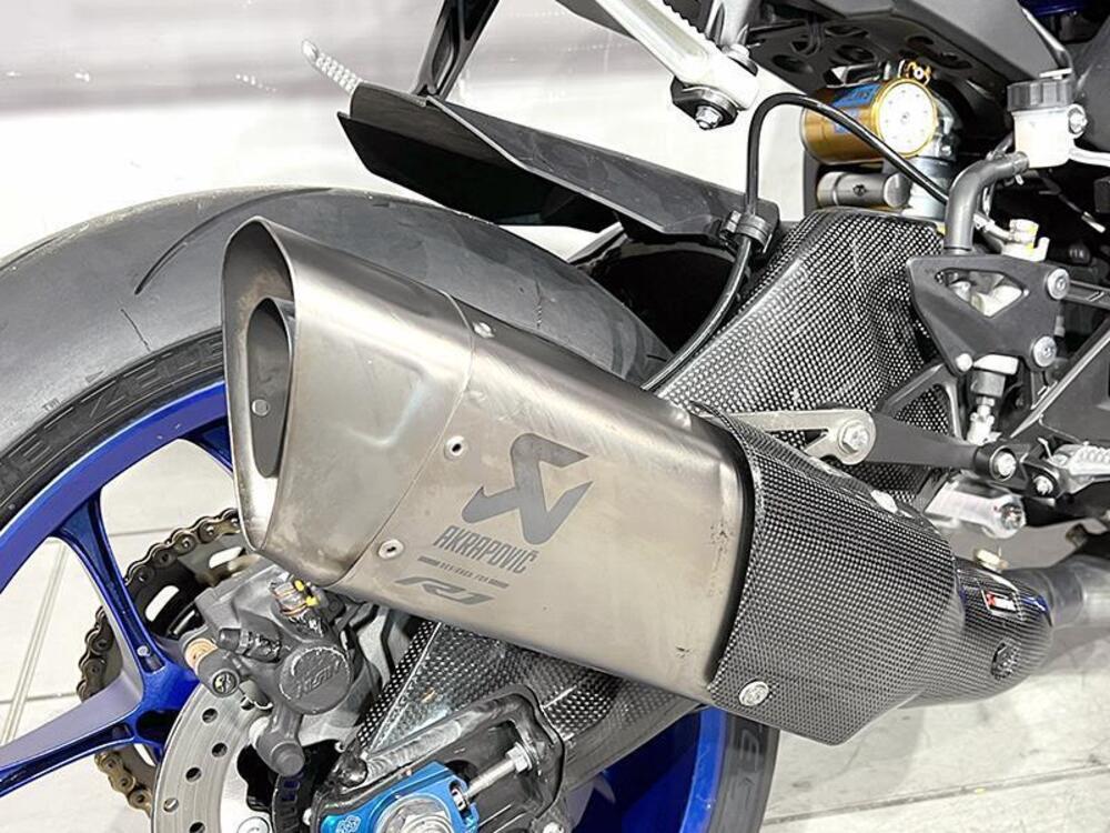 Yamaha YZF R1 (2017 - 19) (4)