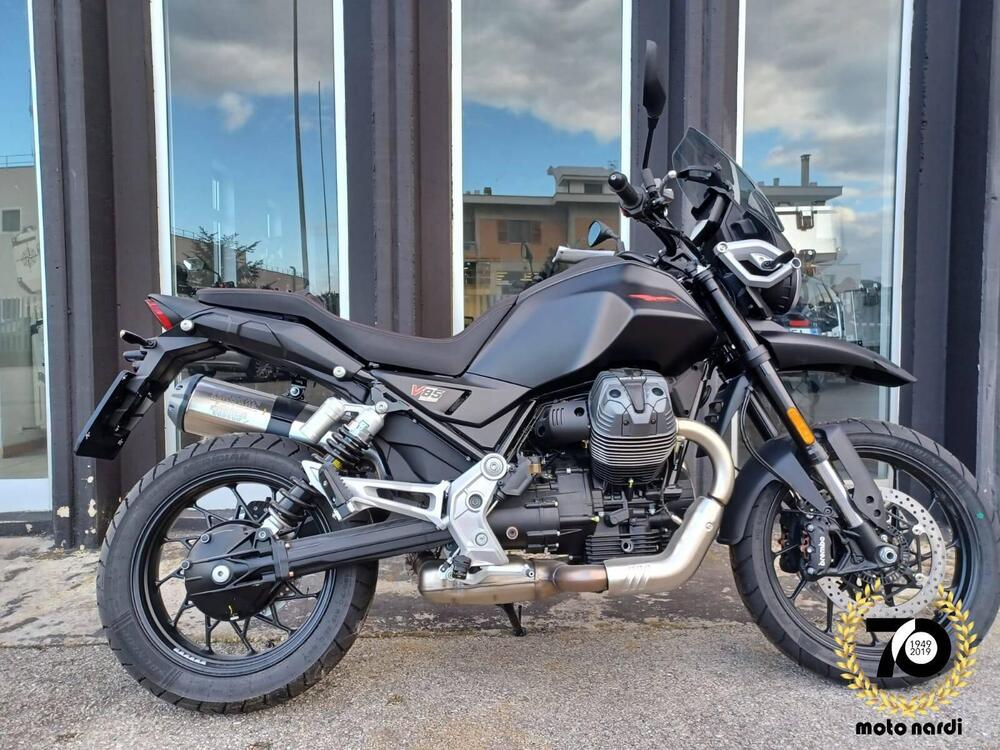 Moto Guzzi V85 Strada (2024 - 25) (2)