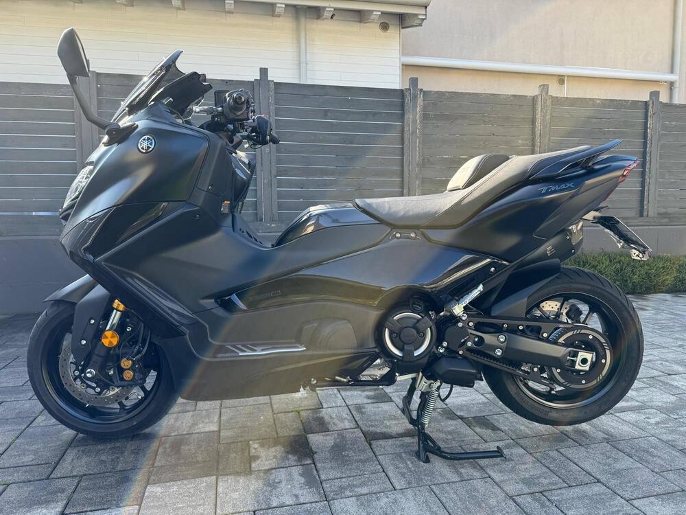 Yamaha T-Max 560 Tech Max (2022 - 24) (2)