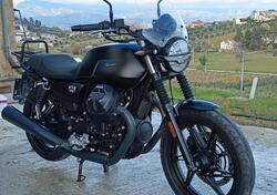 Moto Guzzi V7 Stone (2021 - 25) usata