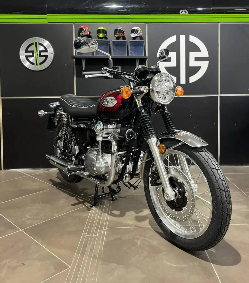 Kawasaki W 800 (2021 - 26) (2)