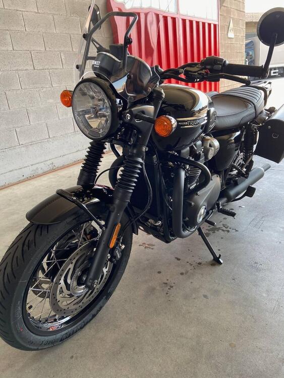 Triumph Bonneville T120 Black Stealth Edition (2024) (2)