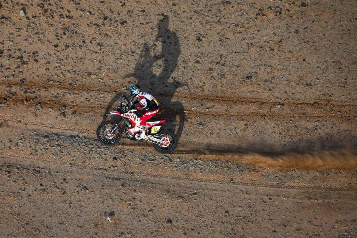 Dakar 2025. T9. Sanders, KTM, resiste, Al Rajhi, Toyota, passa al comando [VIDEO] (10)