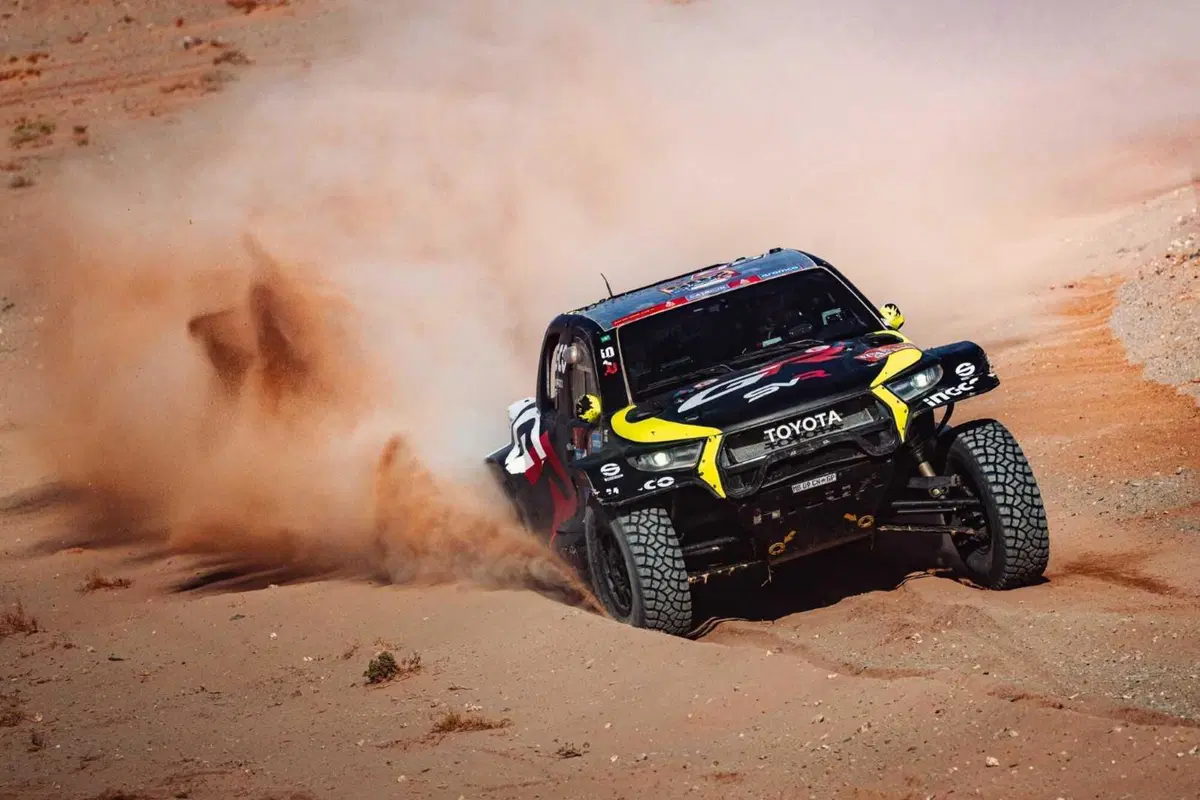 Dakar 2025. T9. Sanders, KTM, resiste, Al Rajhi, Toyota, passa al comando [VIDEO] (28)