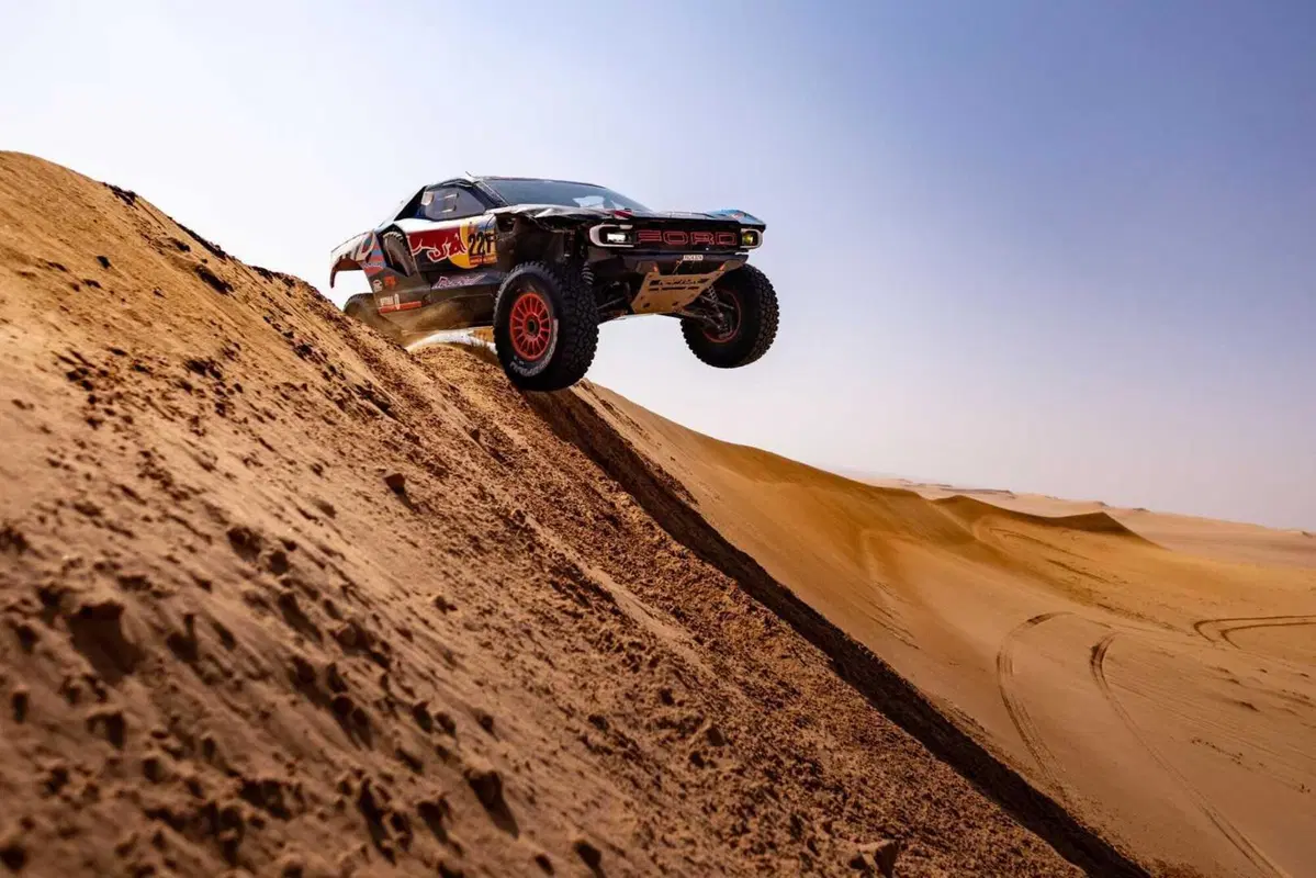 Dakar 2025. T9. Sanders, KTM, resiste, Al Rajhi, Toyota, passa al comando [VIDEO] (34)