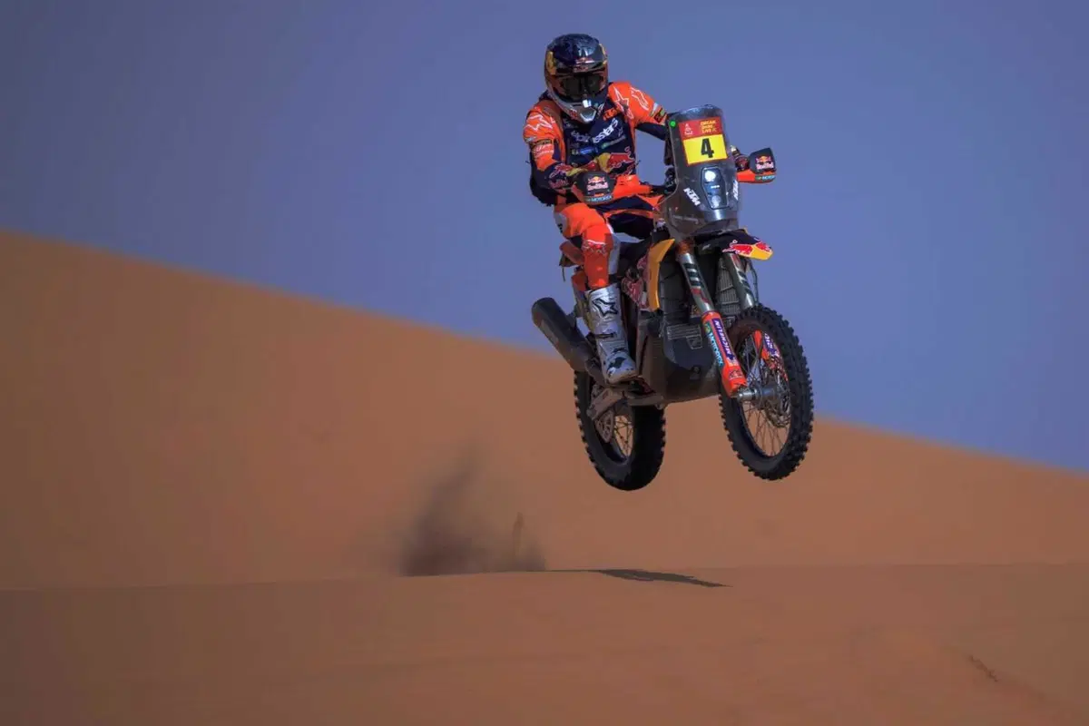 Dakar 2025. T9. Sanders, KTM, resiste, Al Rajhi, Toyota, passa al comando [VIDEO] (38)