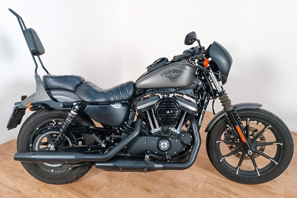 Harley-Davidson 883 Iron (2009 - 11) - XL 883N