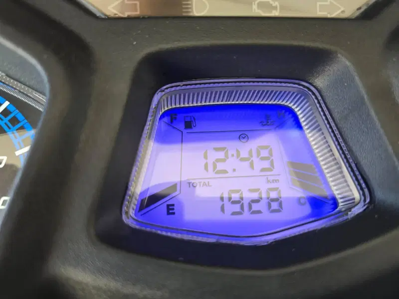 Sym Joymax 300 Z+ (2021 - 24) (9)