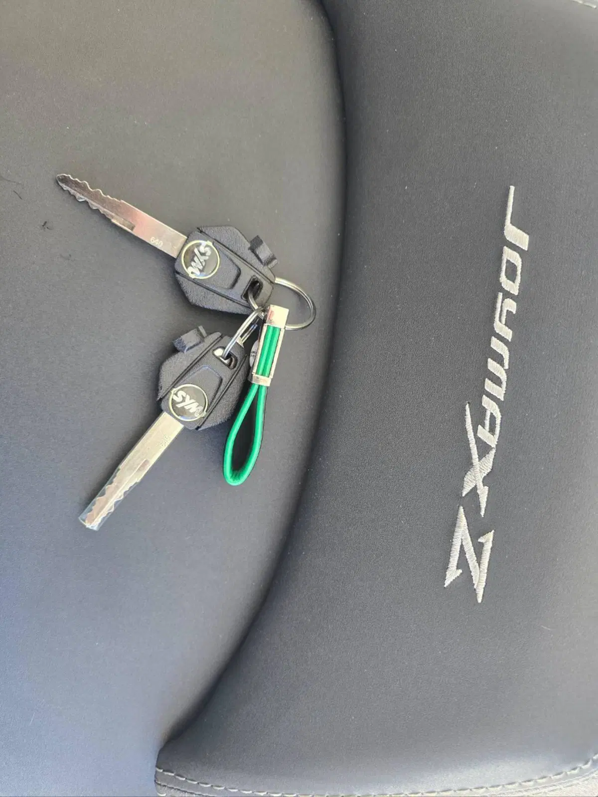 Sym Joymax 300 Z+ (2021 - 24) (12)