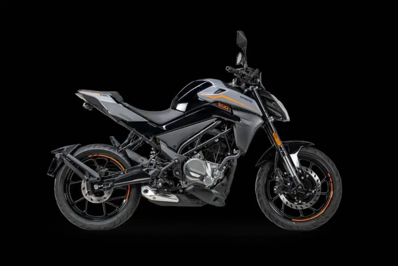 CFMOTO 300NK (2021 - 26)