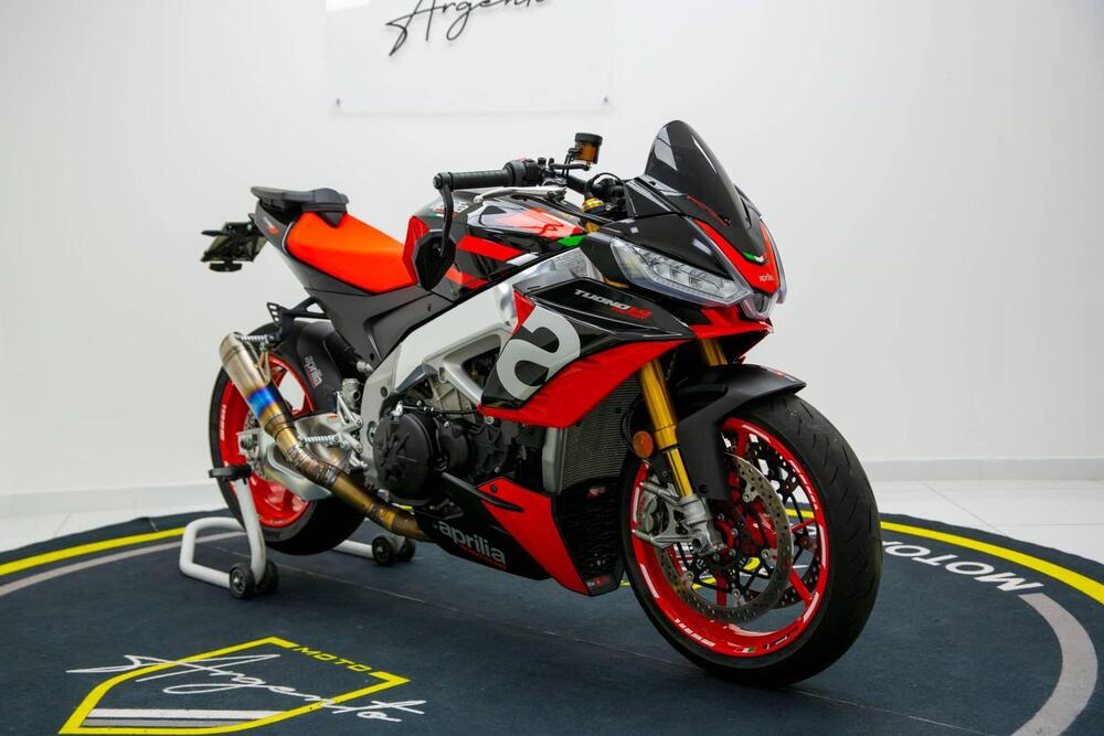 Aprilia Tuono 1100 V4 Factory (2021 - 24) (2)