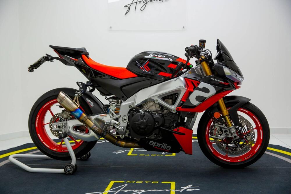 Aprilia Tuono 1100 V4 Factory (2021 - 24) (3)