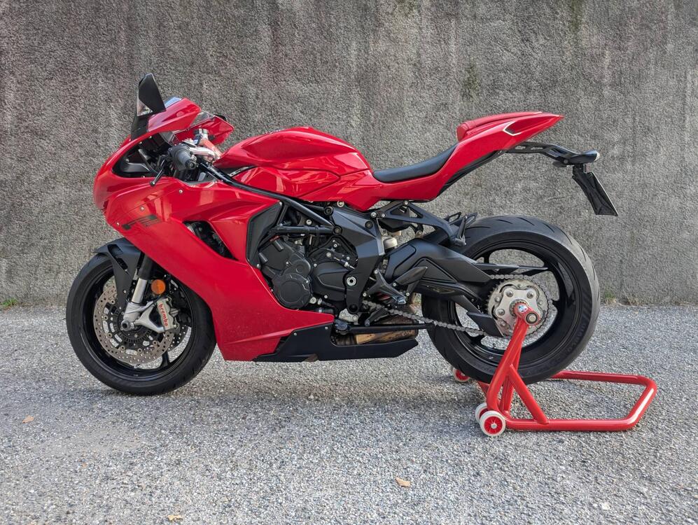 MV Agusta F3 800 Rosso (2021 - 23)