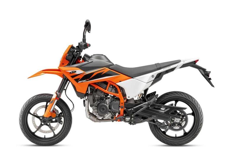 KTM 125 SMC R 125 SMC R (2025) (4)