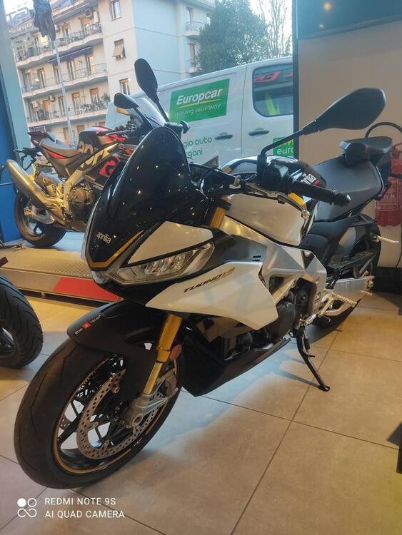 Aprilia Tuono 1100 V4 Factory Speed White (2023 - 24) (2)