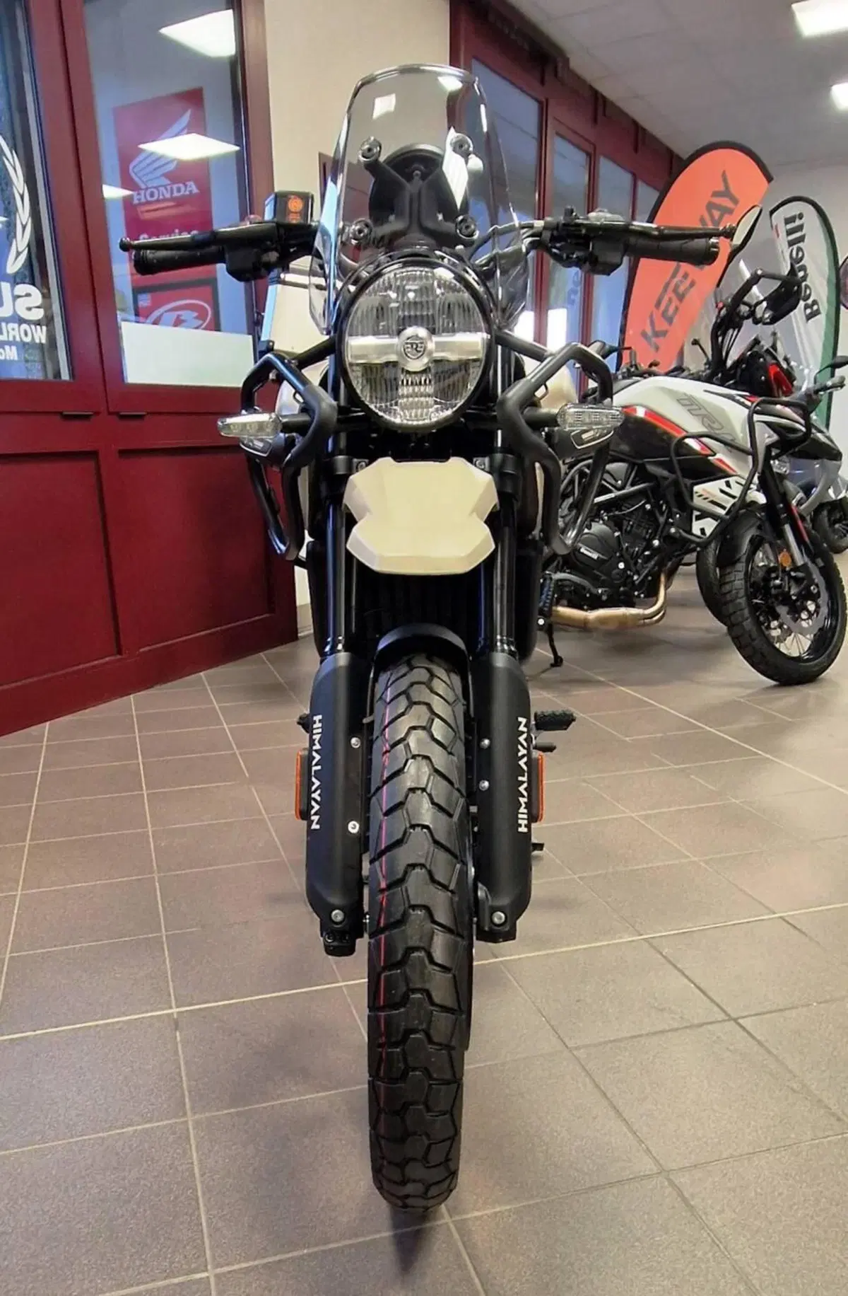 Royal Enfield Himalayan 450 (2024 - 26) (4)