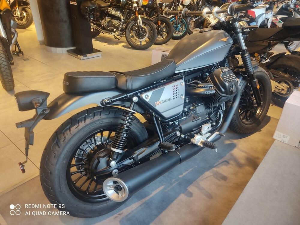 Moto Guzzi V9 Bobber Special Edition (2023 - 25) (2)