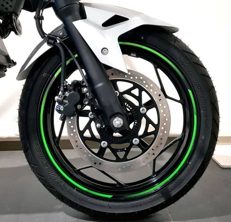 Kawasaki Z e-1 (2024 - 26) (15)