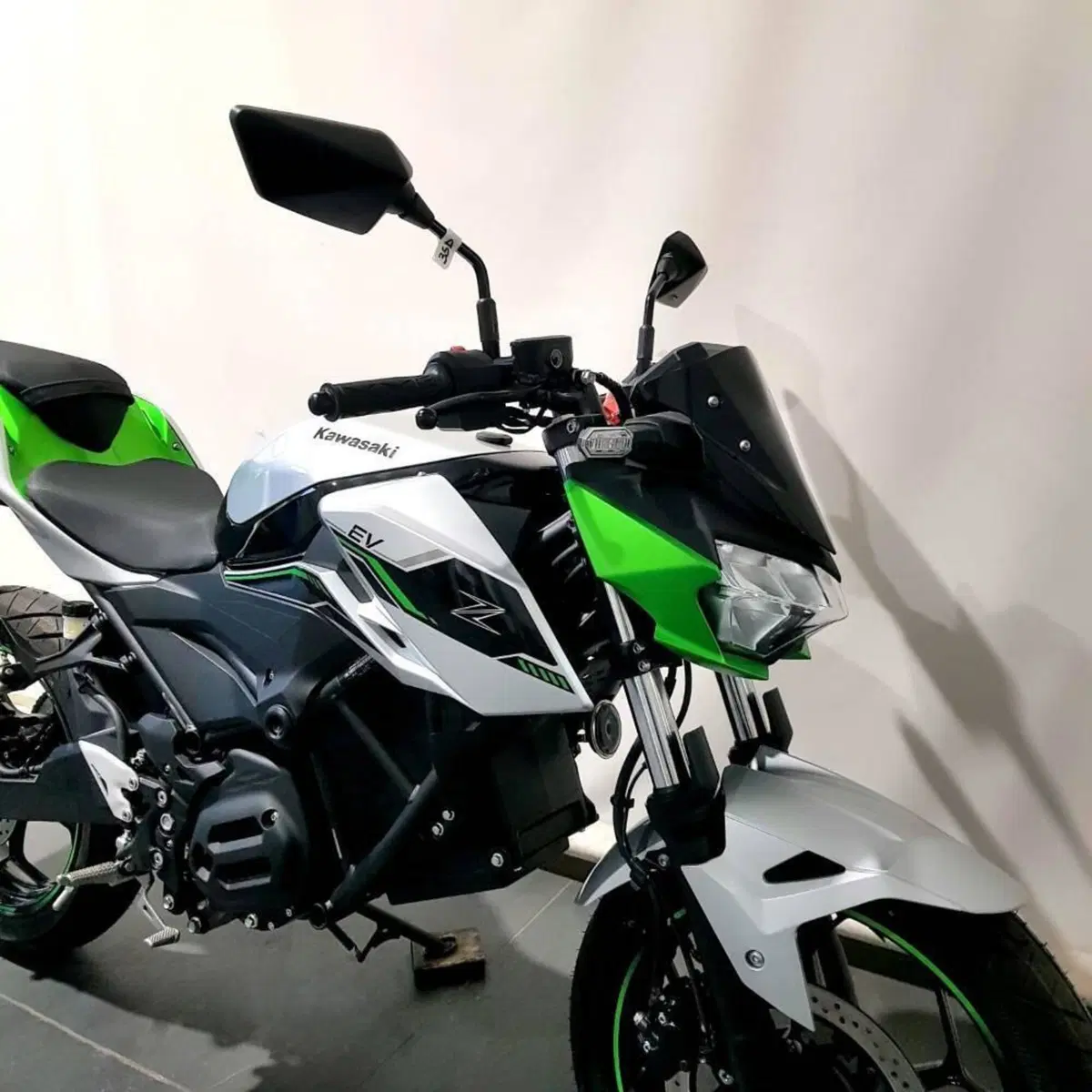 Kawasaki Z e-1 (2024 - 26) (16)