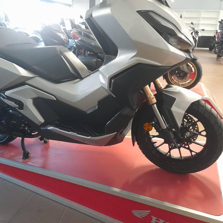 Honda ADV 350 (2022 - 24) (4)