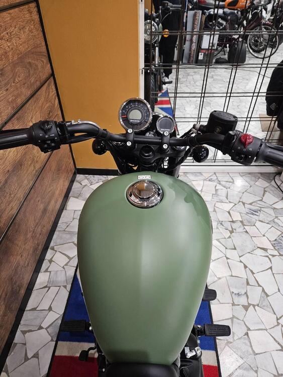 Royal Enfield Meteor 350 Fireball (2021 - 25) (3)