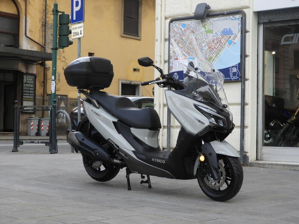 Kymco X-Town 300i City (2021 - 25) (2)