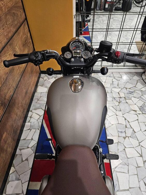 Royal Enfield Classic 350 (2021 - 25) (3)