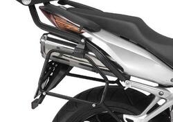 Givi 166FZ Attacco posteriore Monokey e Monolock p