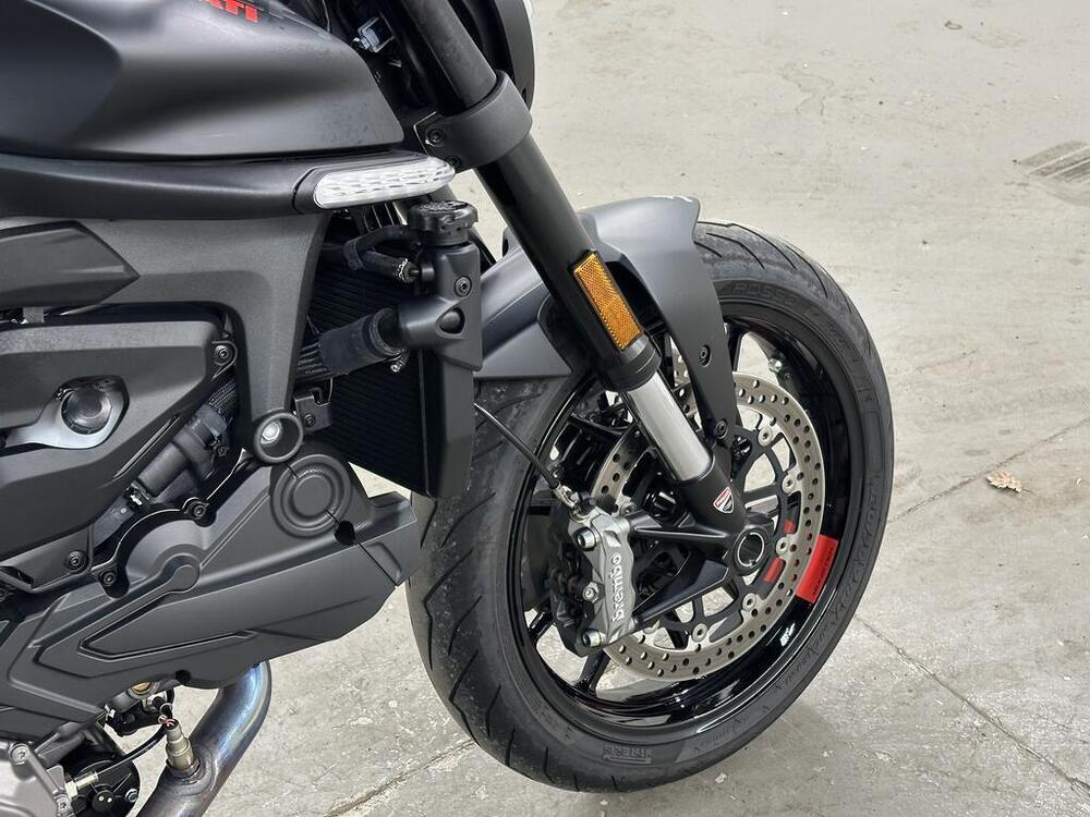 Ducati Monster 937 (2021 - 25) (4)