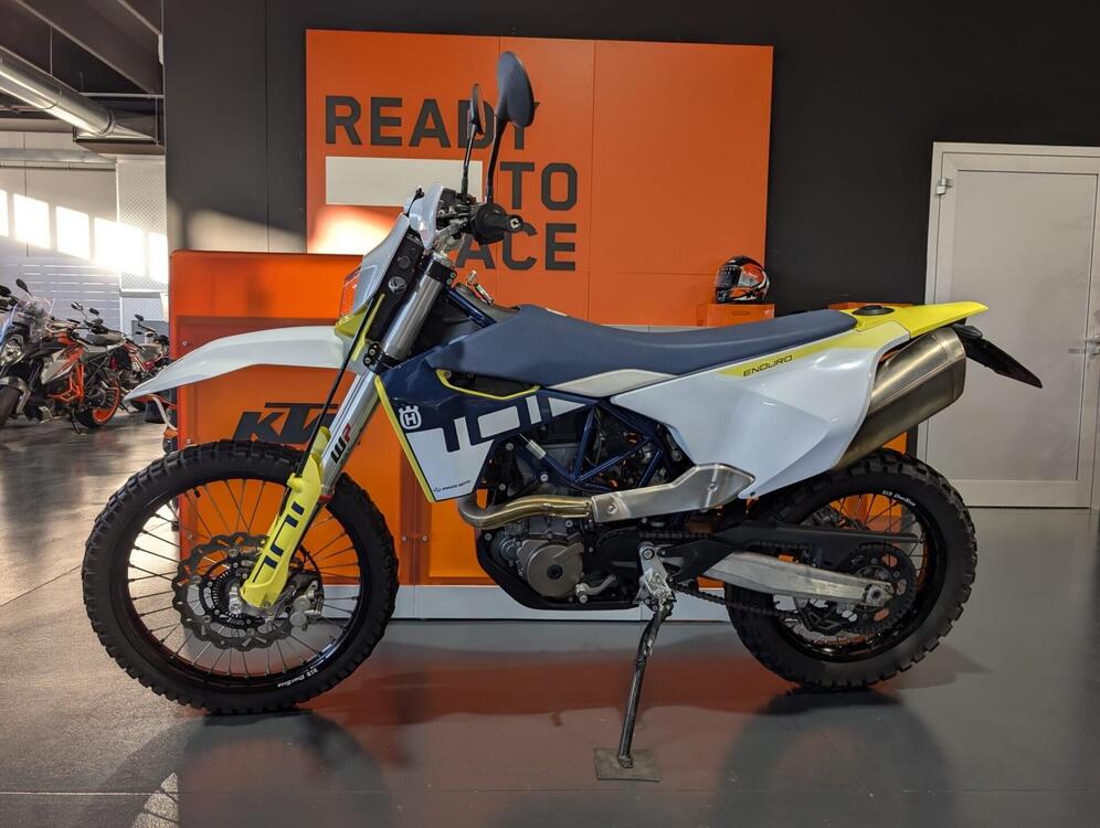 Husqvarna 701 Enduro (2023 - 25) (3)