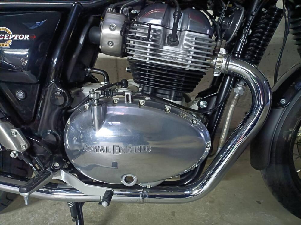 Royal Enfield Interceptor 650 (2021 - 25) (4)