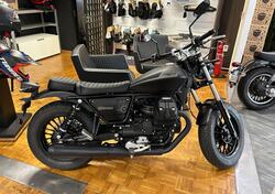 Moto Guzzi V9 Bobber (2021 - 25) nuova