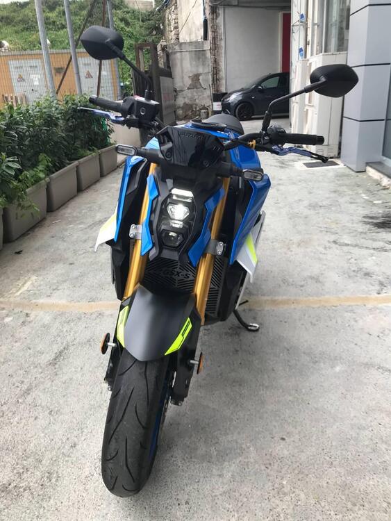 Suzuki GSX-S1000 (2021 - 25) (2)