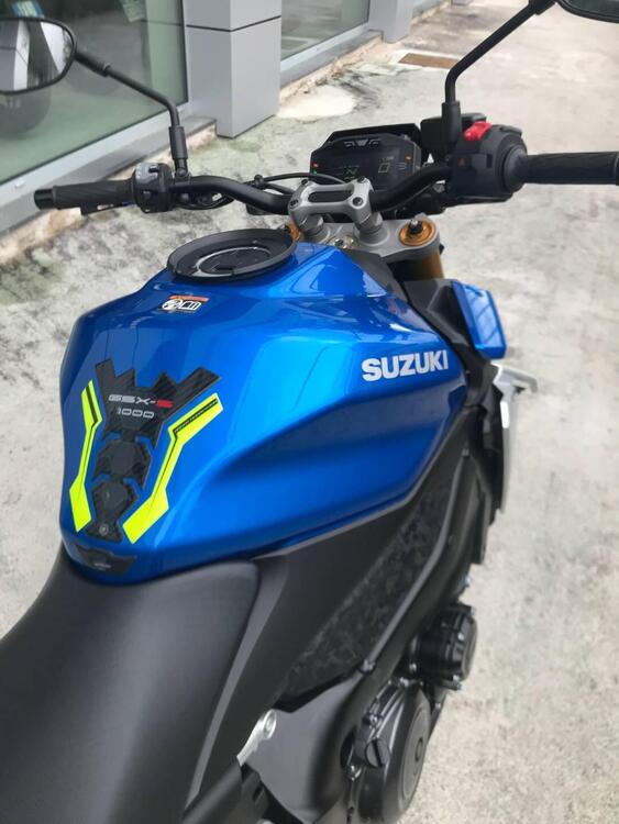 Suzuki GSX-S1000 (2021 - 25) (5)