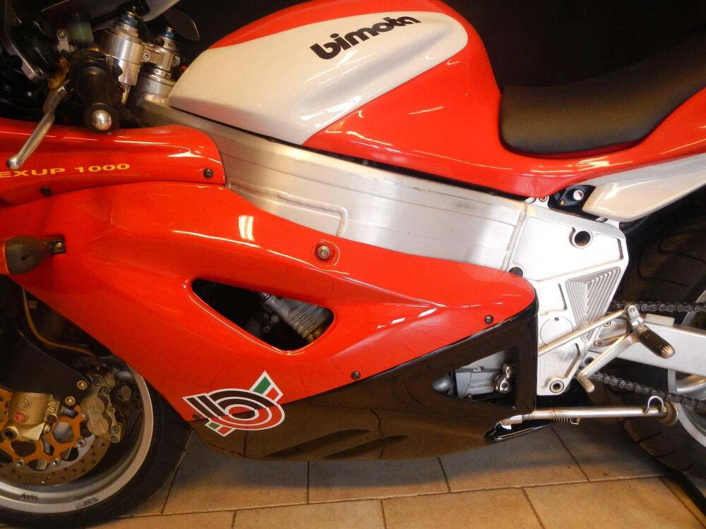 Bimota YB11 (3)