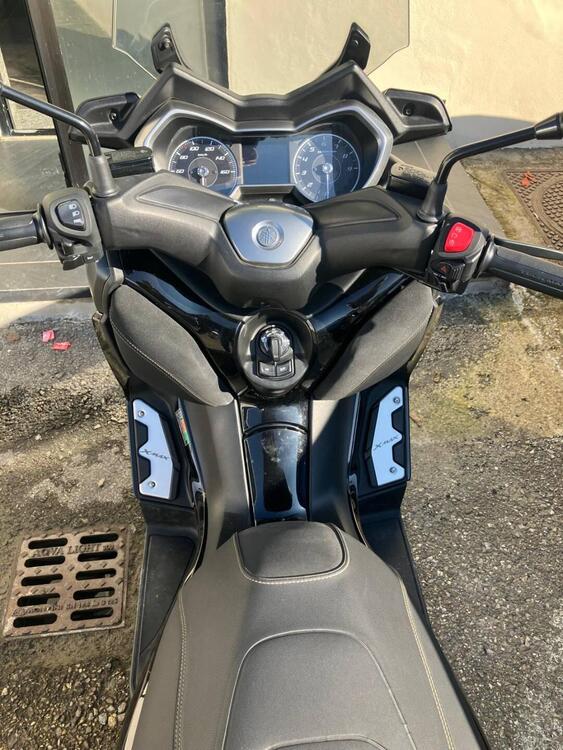 Yamaha X-Max 300 Tech Max (2021 - 24) (2)