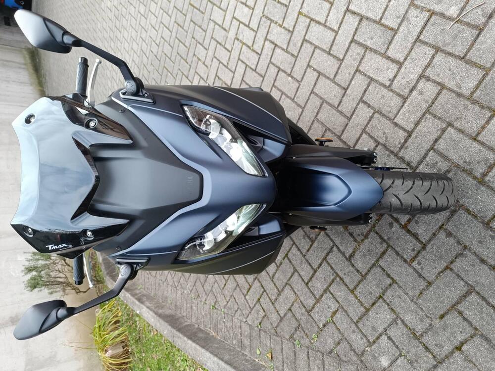 Yamaha T-Max 560 (2022 - 24) (3)