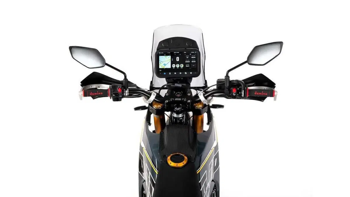 AJP PR7 650 Adventure PR7 650 Adventure Gold Edition (2024) (3)