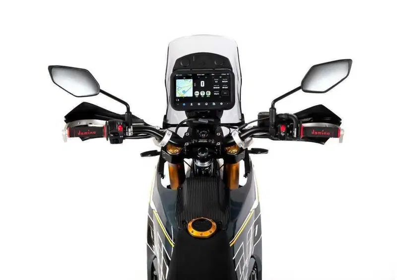 AJP PR7 650 Adventure PR7 650 Adventure Gold Edition (2024) (3)