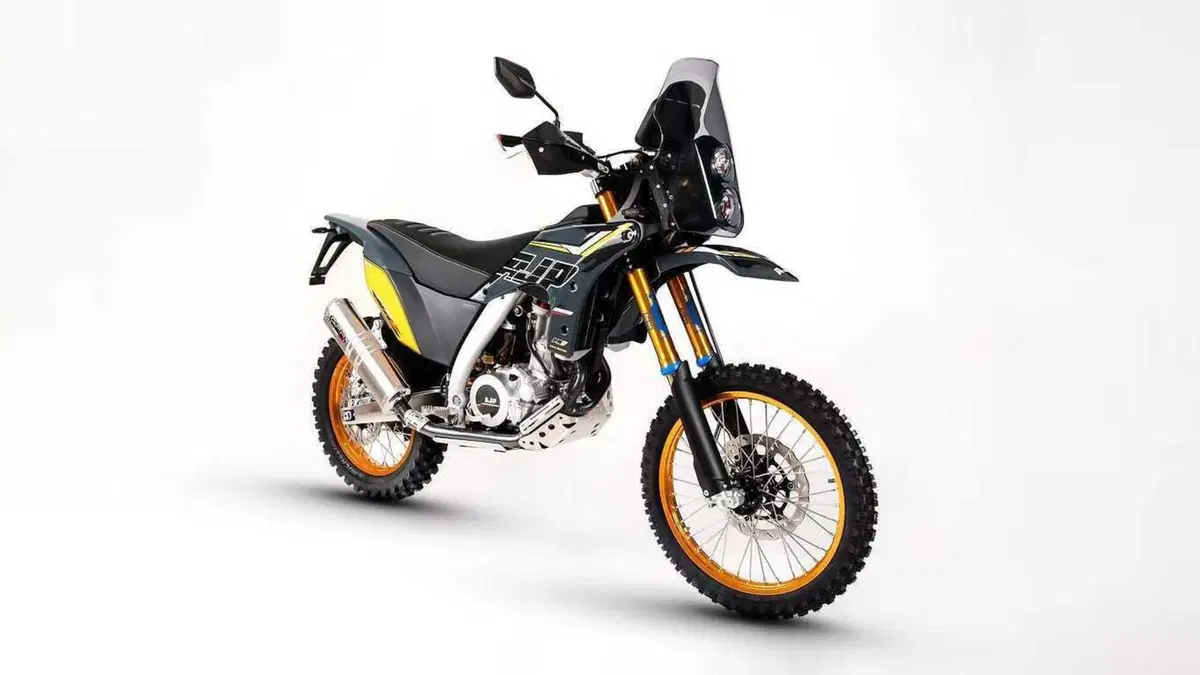 AJP PR7 650 Adventure Gold Edition (2024)
