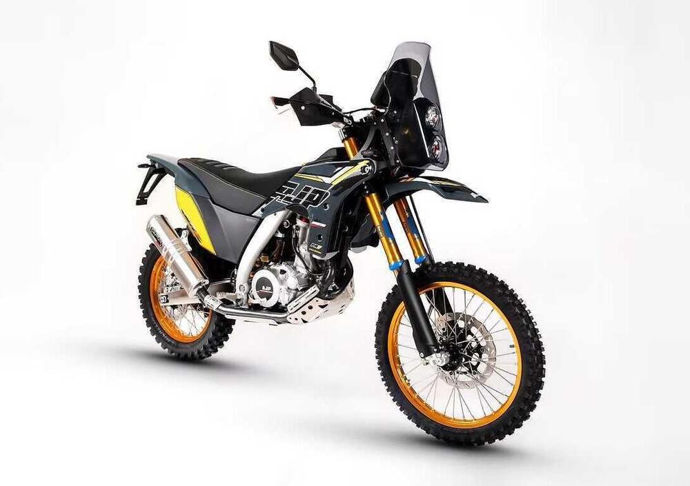 AJP PR7 650 Adventure Gold Edition (2024 - 25)