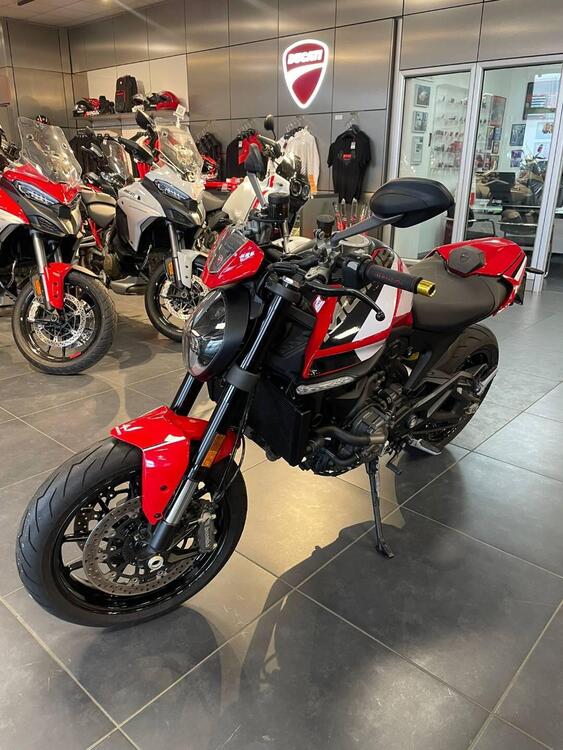 Ducati Monster 937 + (2021 - 25) (5)