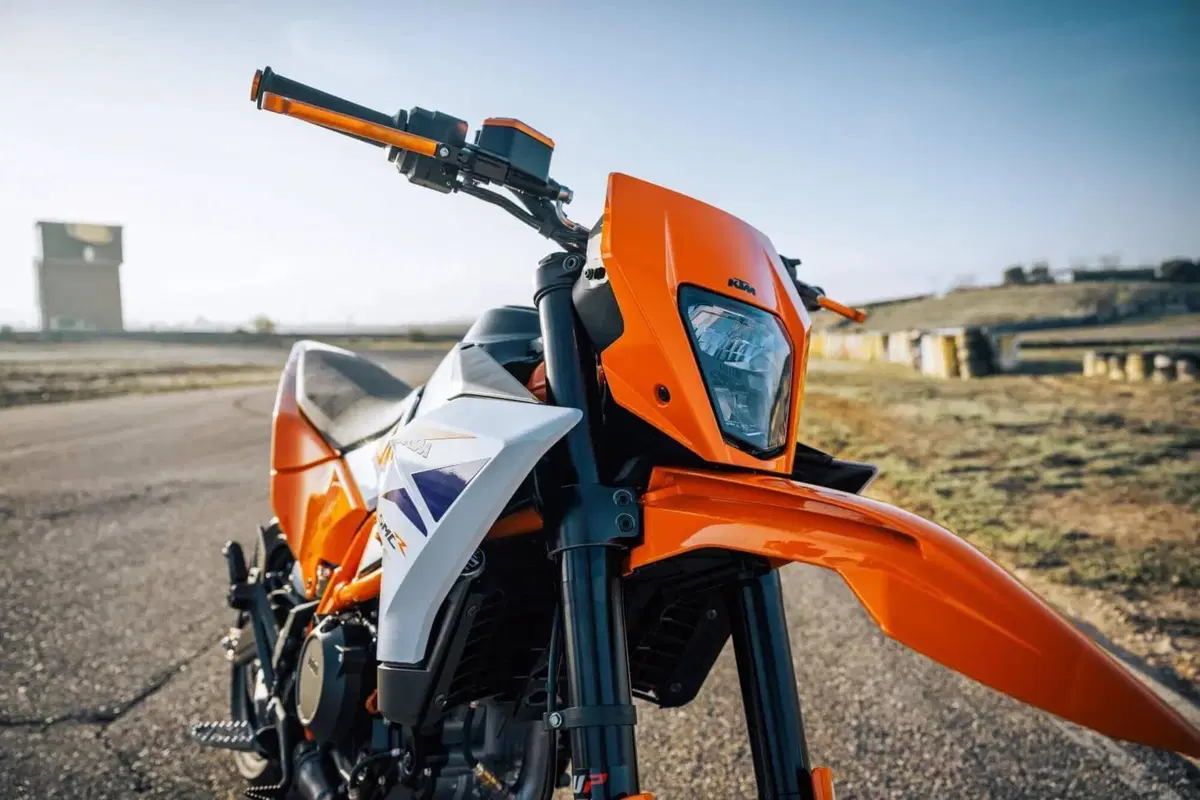 KTM 390 SMC R (2025 - 26) (10)