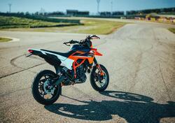 KTM 125 SMC R (2025) nuova