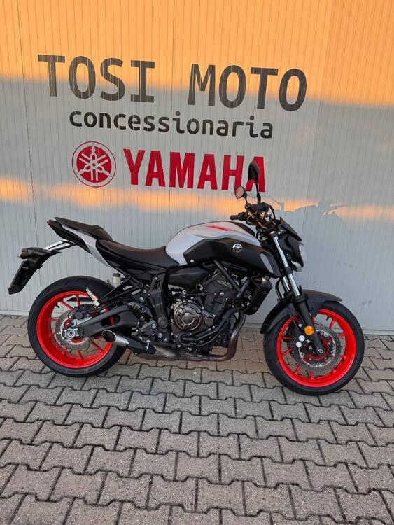 Yamaha MT-07 (2018 - 20) (2)