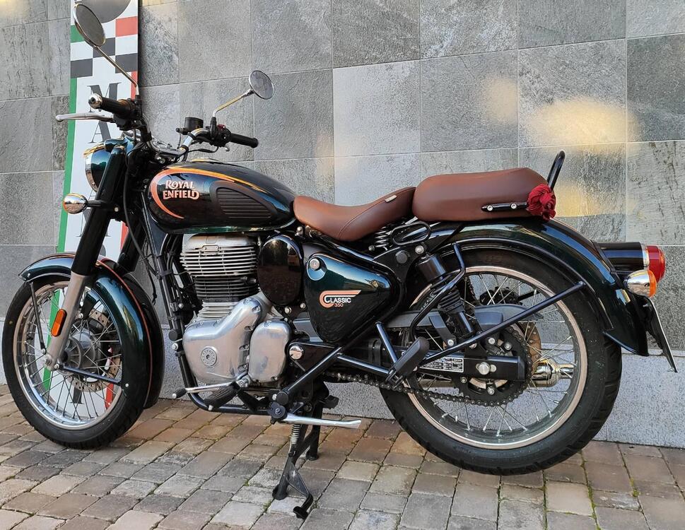 Royal Enfield Classic 350 (2021 - 25) (3)